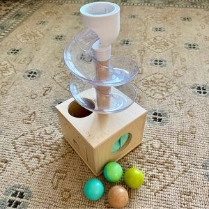 Lovevery Slide and Seek Ball Run